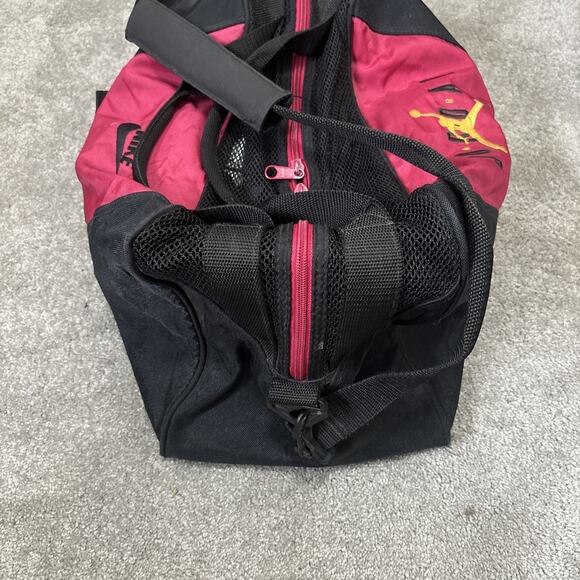 Vintage Nike Air Jordan Flight Duffel Gym Bag 1990s Mesh Red - Picture 4 of 12